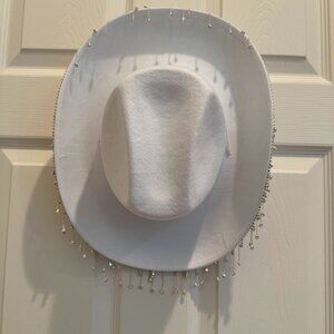 Like New | White Bridal Cowgirl Hat with Rhinestones